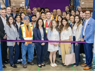 Leadership and representatives from Vantive and Kuehne+Nagel, together with healthcare partners, mark the opening of a new distribution facility in Richmond, B.C.